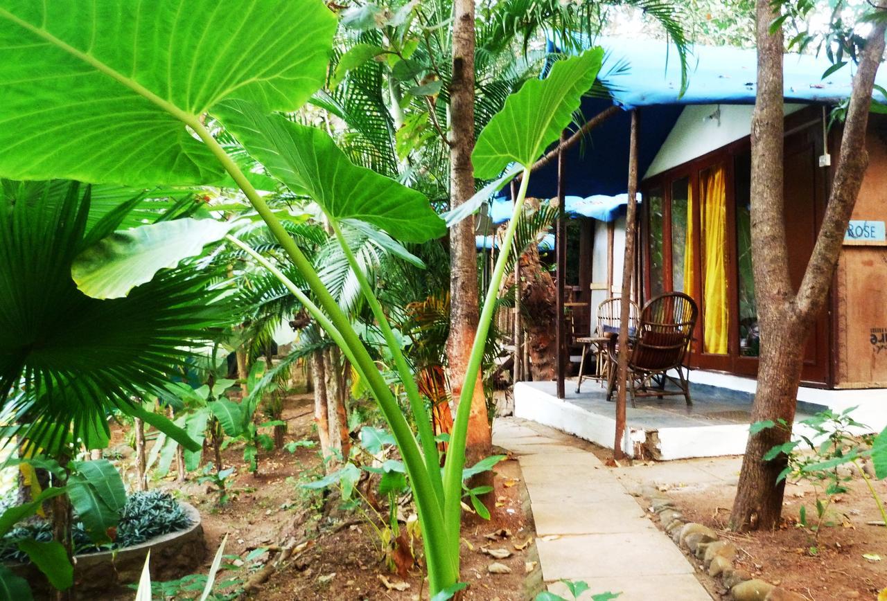 Secret Garden Resort Patnem Beach Exterior foto